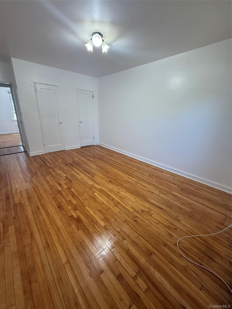 35 Winchester Avenue - Photo 6