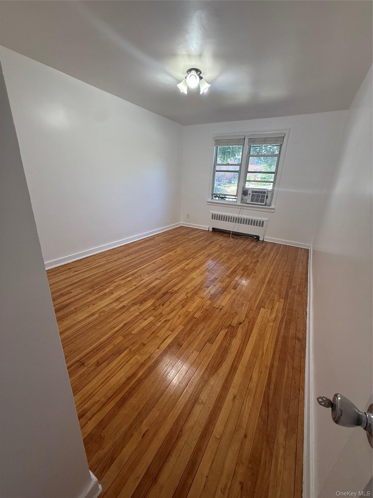 35 Winchester Avenue - Photo 5