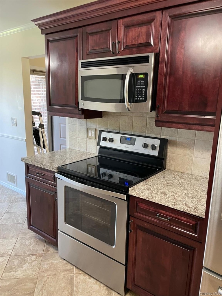 261 Pond View Ln - Photo 8