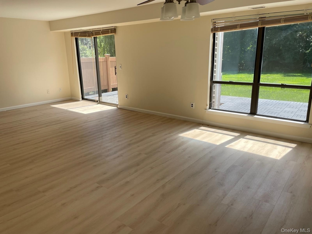 261 Pond View Ln - Photo 9