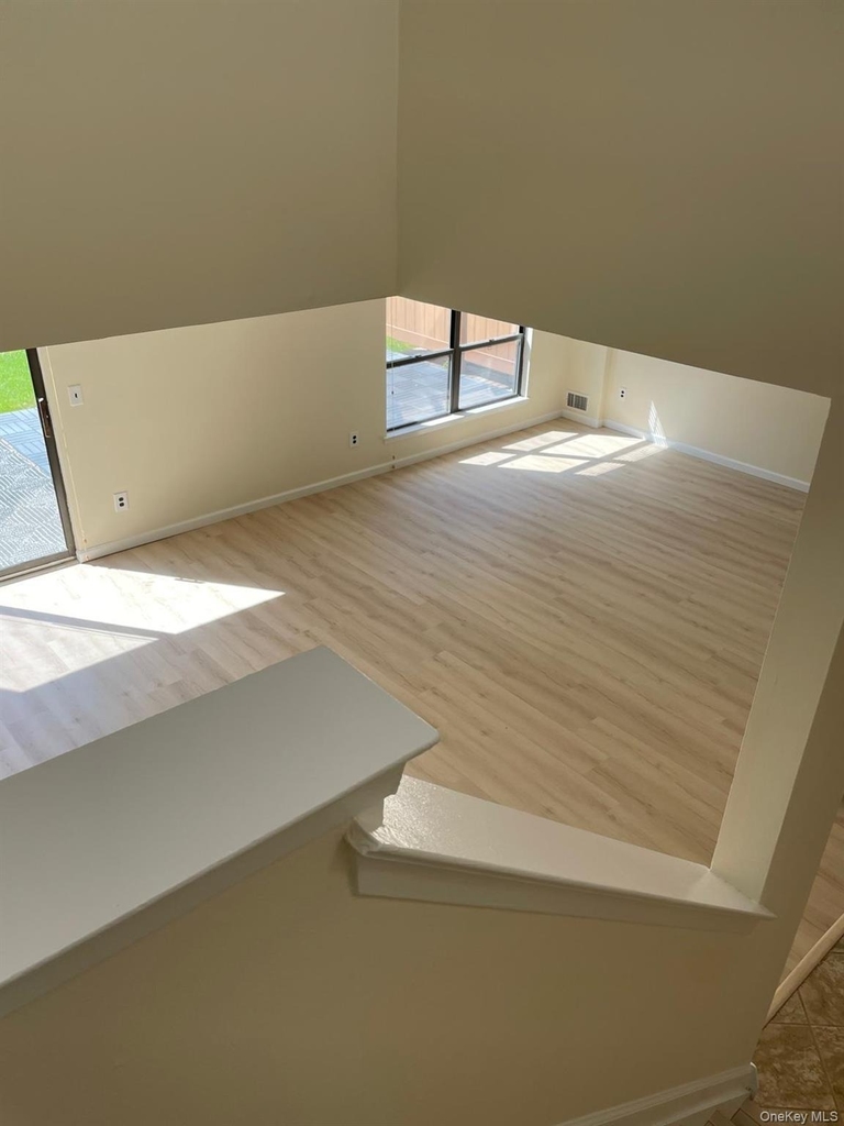 261 Pond View Ln - Photo 10