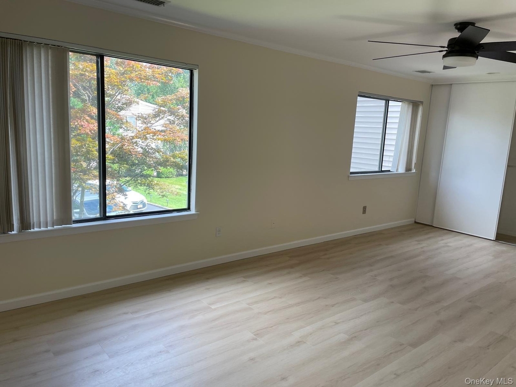 261 Pond View Ln - Photo 11
