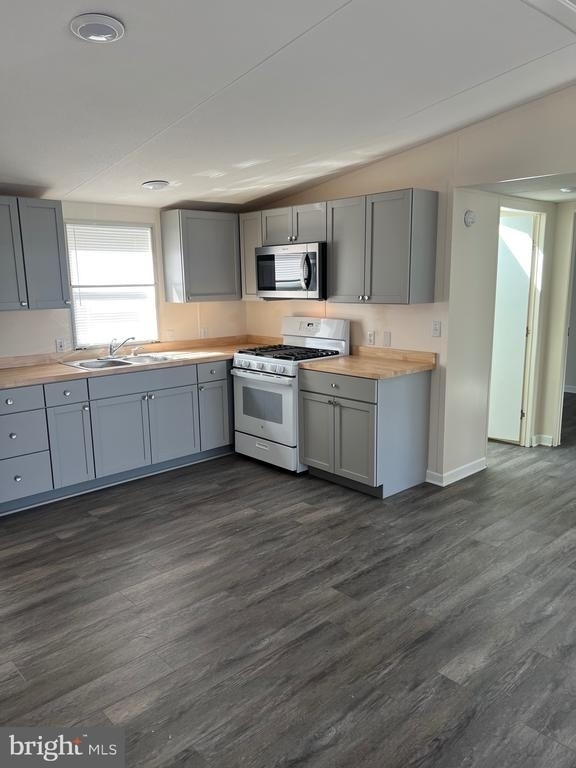 111 Dugan Court - Photo 11