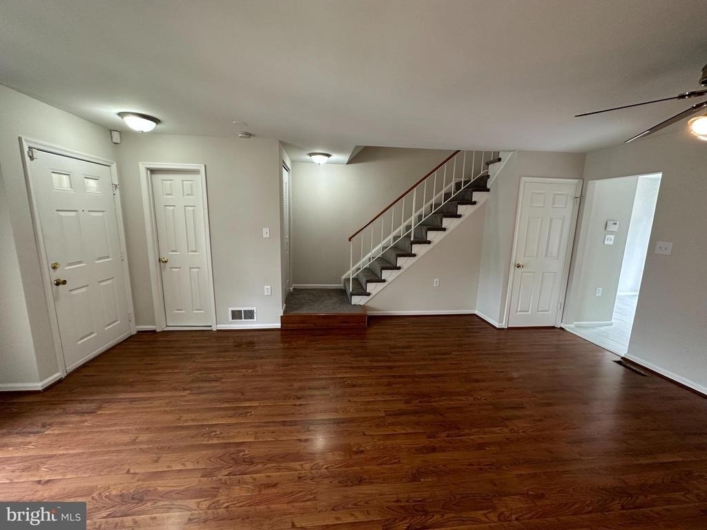 7822 Brookview Court - Photo 4