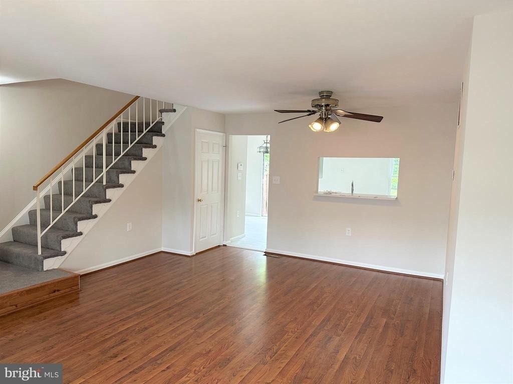 7822 Brookview Court - Photo 5