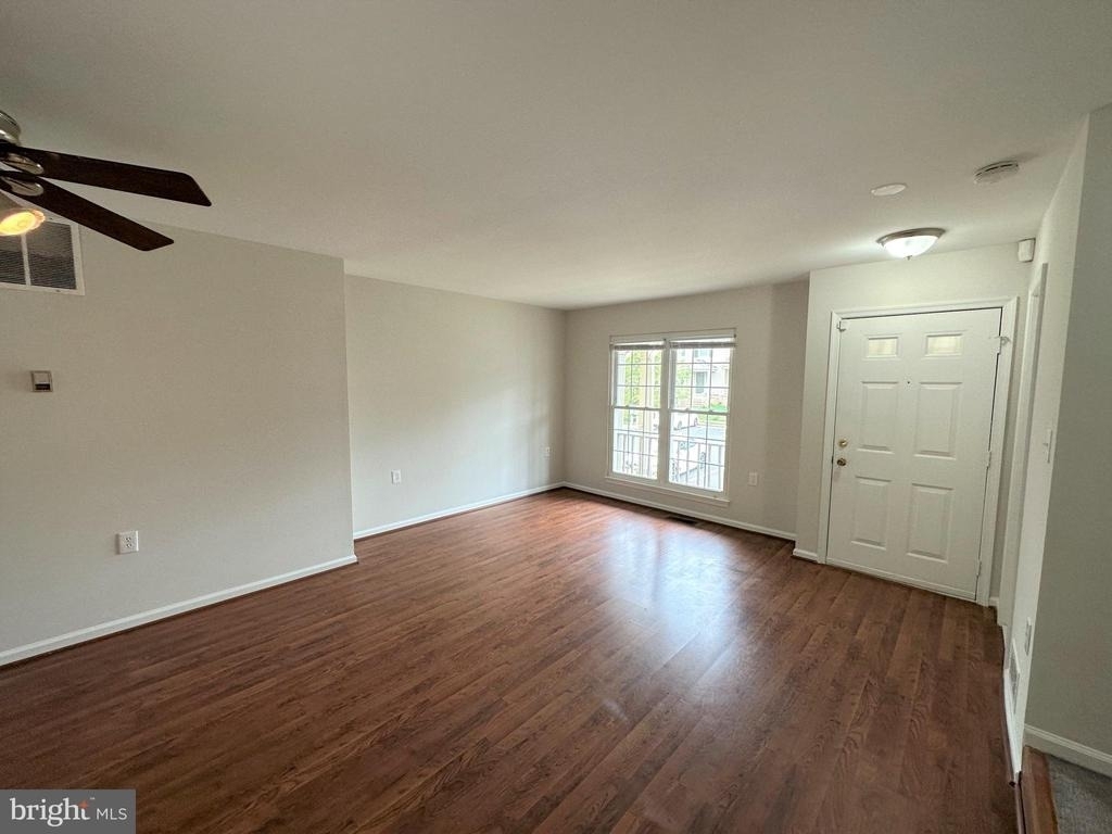 7822 Brookview Court - Photo 2