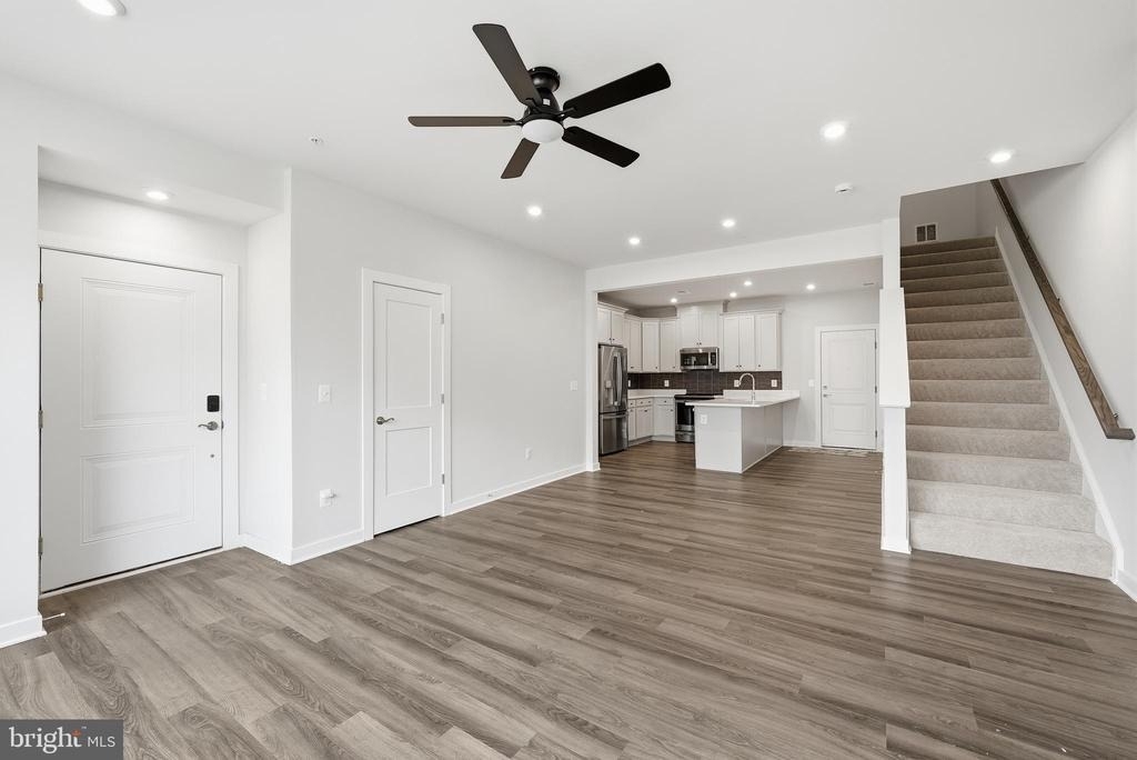 43732 Transit Square - Photo 2