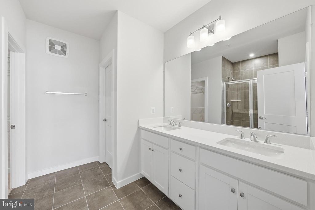 43732 Transit Square - Photo 29
