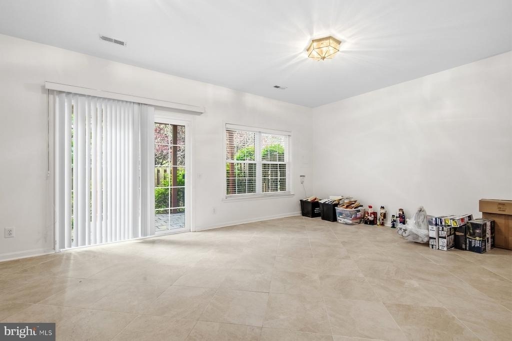 20866 Trinity Square - Photo 4
