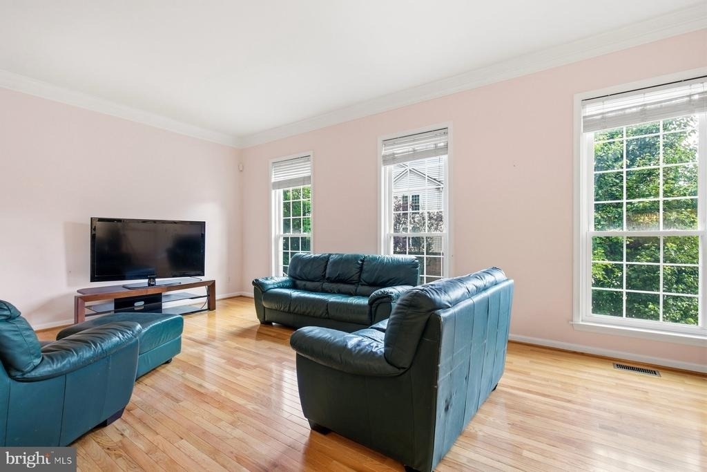 20866 Trinity Square - Photo 6