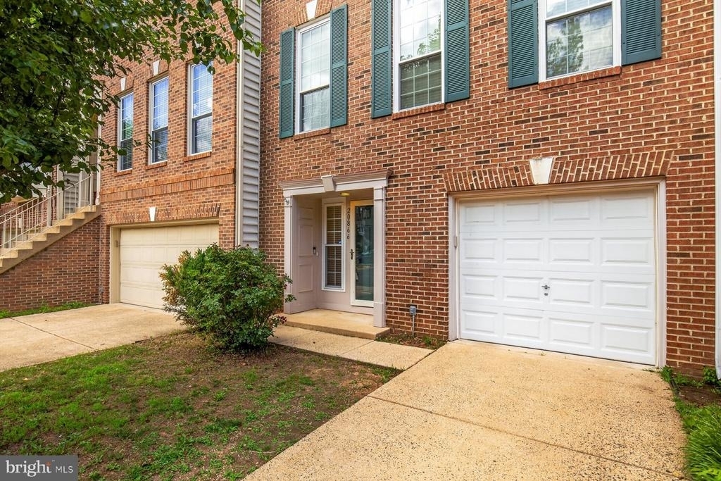 20866 Trinity Square - Photo 1