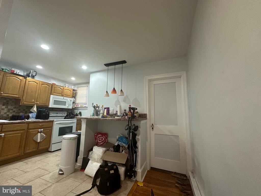 6250 Erdrick Street - Photo 3