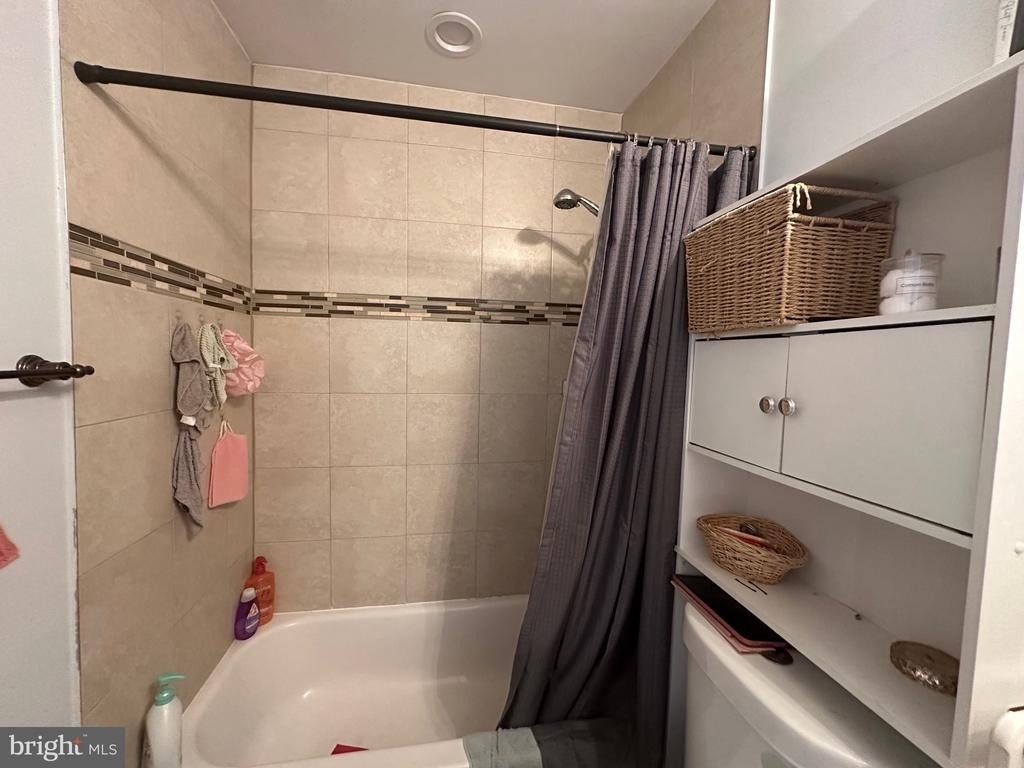 6250 Erdrick Street - Photo 5