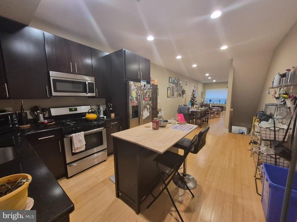 2544 Montrose Street - Photo 5