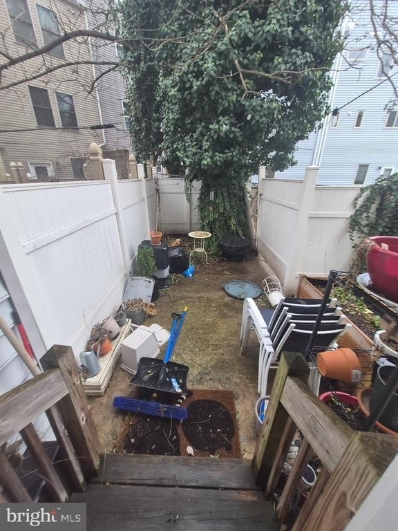 2544 Montrose Street - Photo 22