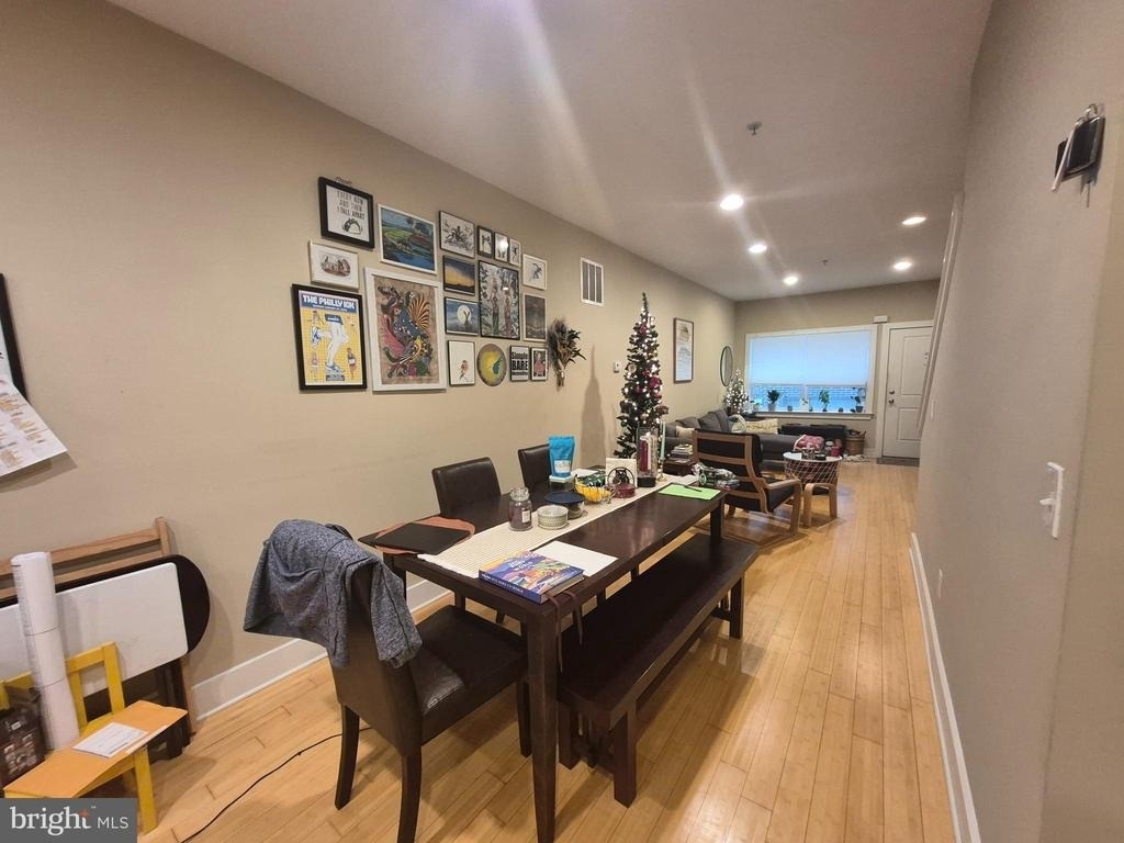 2544 Montrose Street - Photo 3