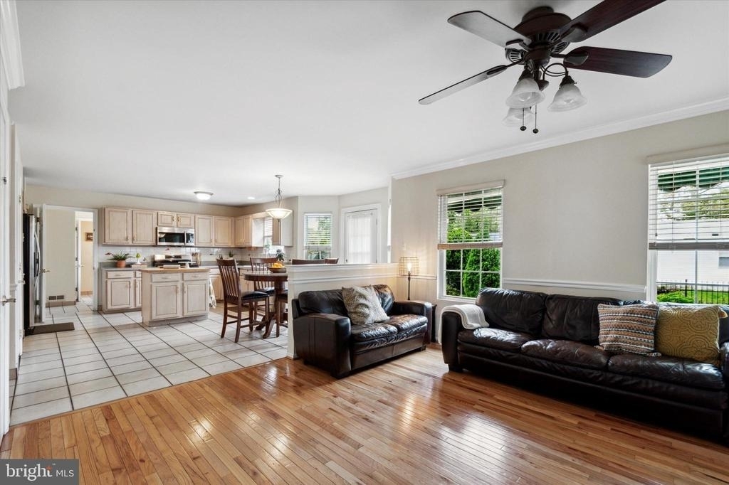 201 Pine Avenue - Photo 10