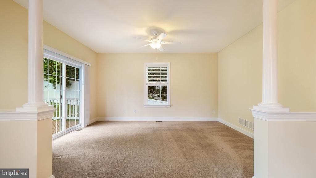 831 N Jackson Street - Photo 8