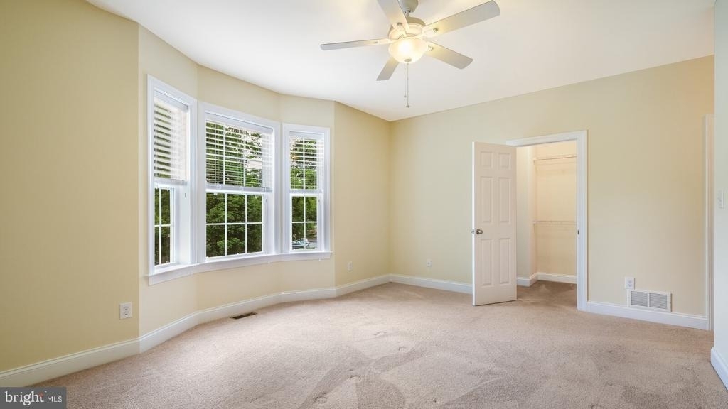 831 N Jackson Street - Photo 16