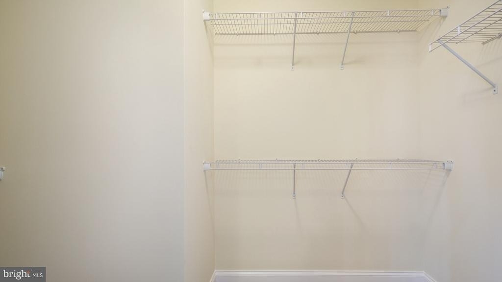 831 N Jackson Street - Photo 17