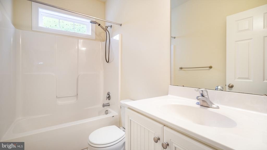 831 N Jackson Street - Photo 13