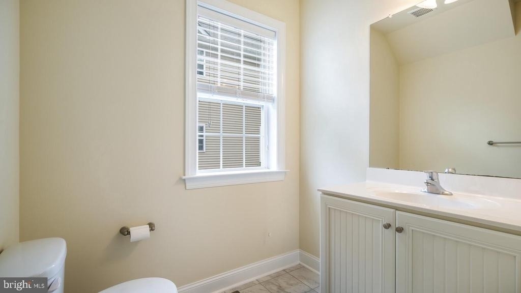 831 N Jackson Street - Photo 20