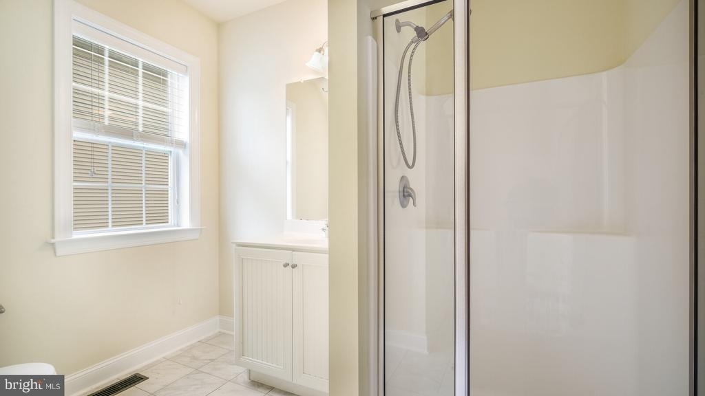 831 N Jackson Street - Photo 18