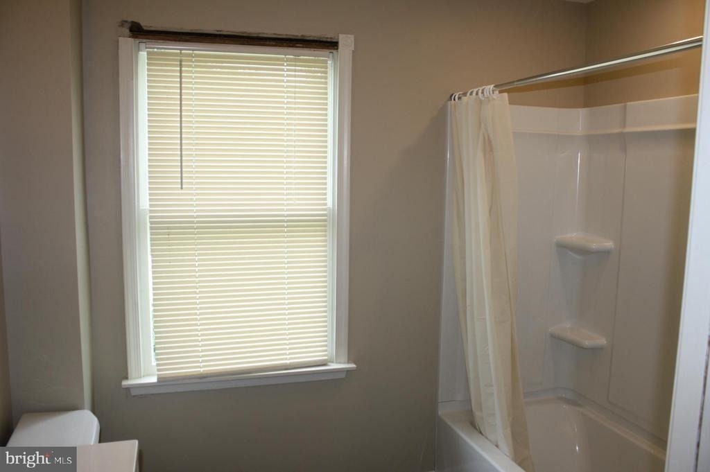 33 S Lafayette Avenue - Photo 13