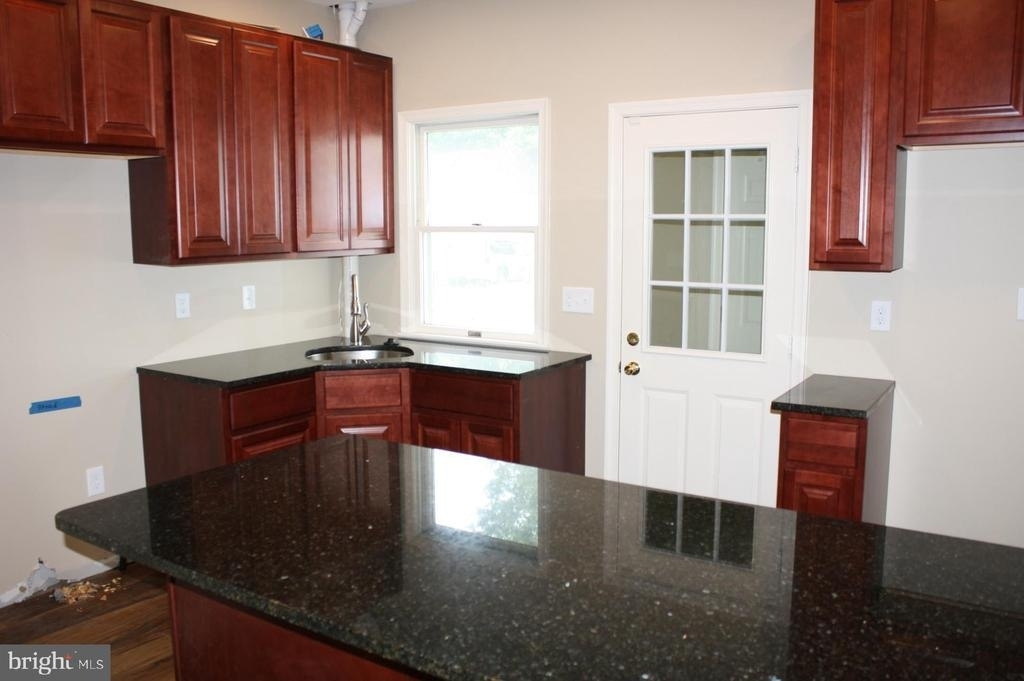 33 S Lafayette Avenue - Photo 7
