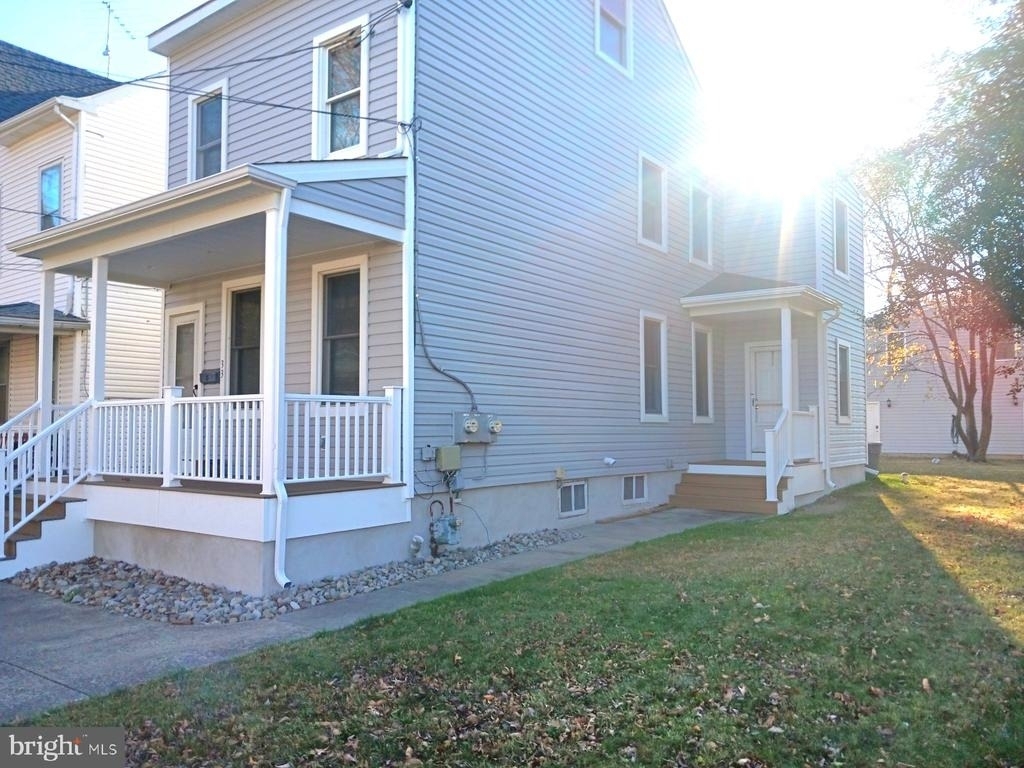 33 S Lafayette Avenue - Photo 1