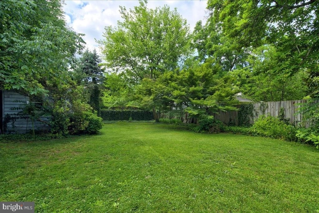 14 W Delaware Avenue - Photo 29