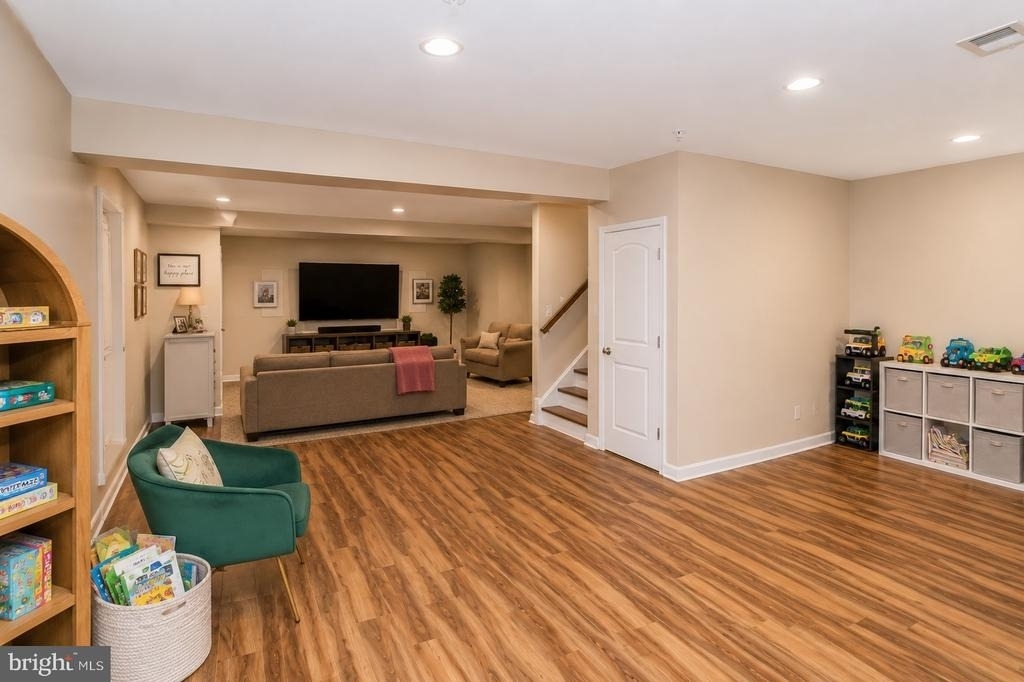 9203 Rice Avenue - Photo 47