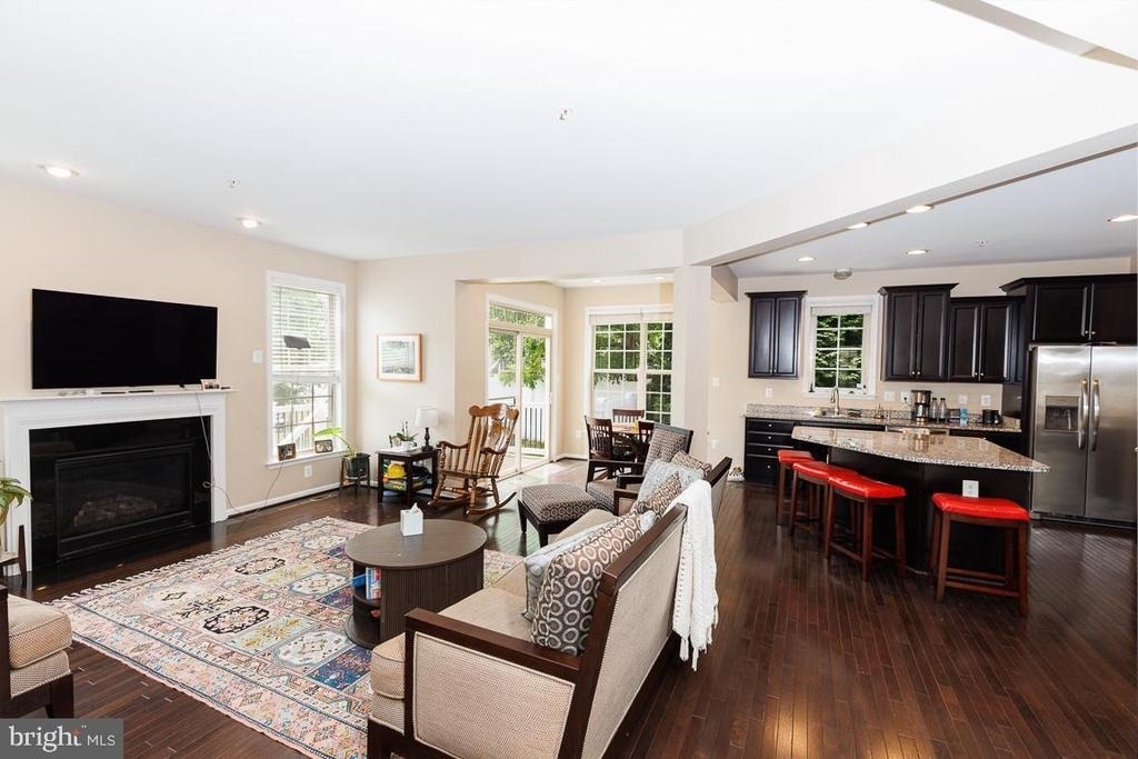 9203 Rice Avenue - Photo 7