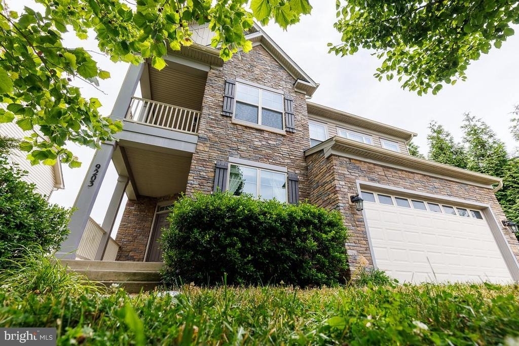 9203 Rice Avenue - Photo 2