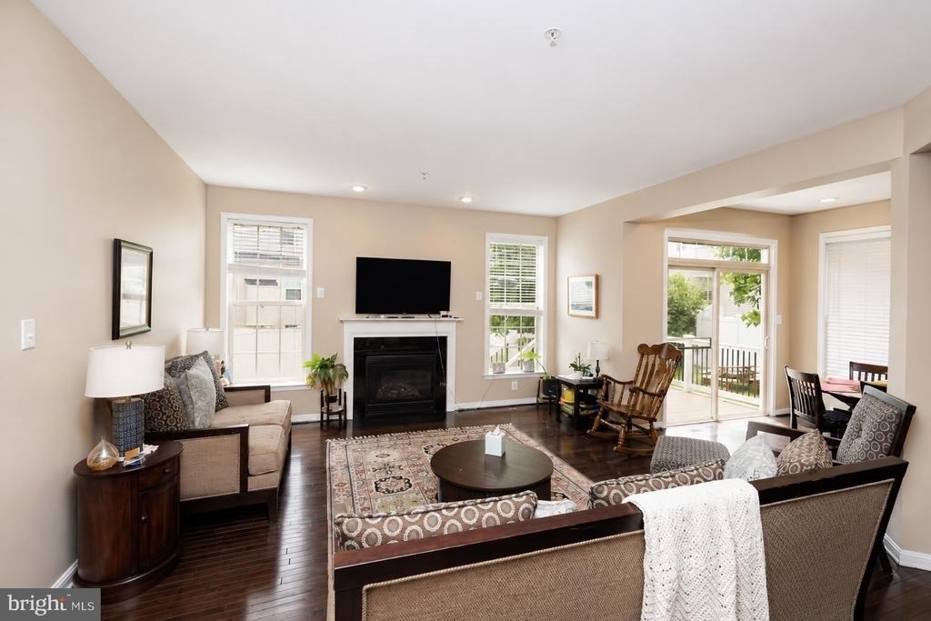 9203 Rice Avenue - Photo 6