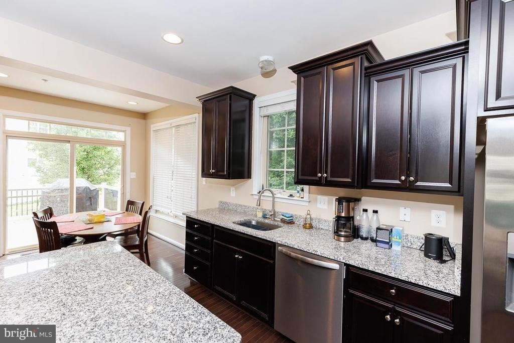 9203 Rice Avenue - Photo 14
