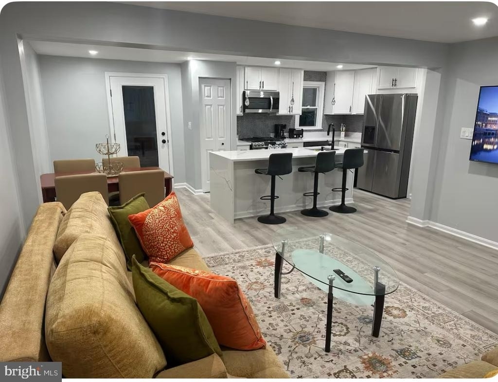 114 Geneva Avenue - Photo 4