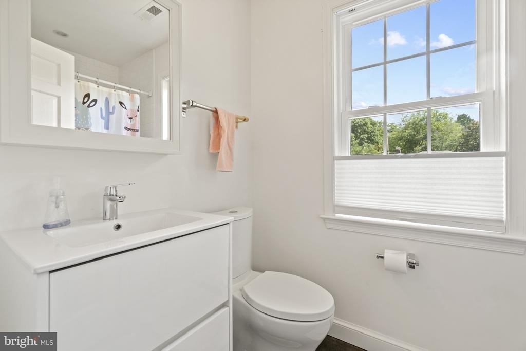 3901 Woodbine Street - Photo 21