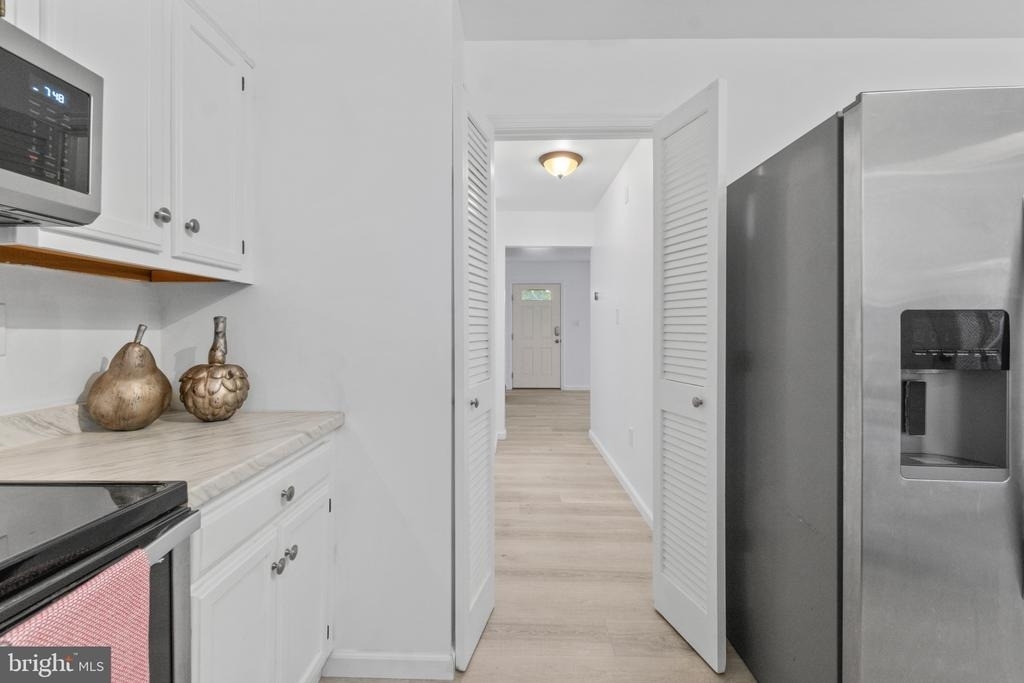 322 Harlan Square - Photo 17