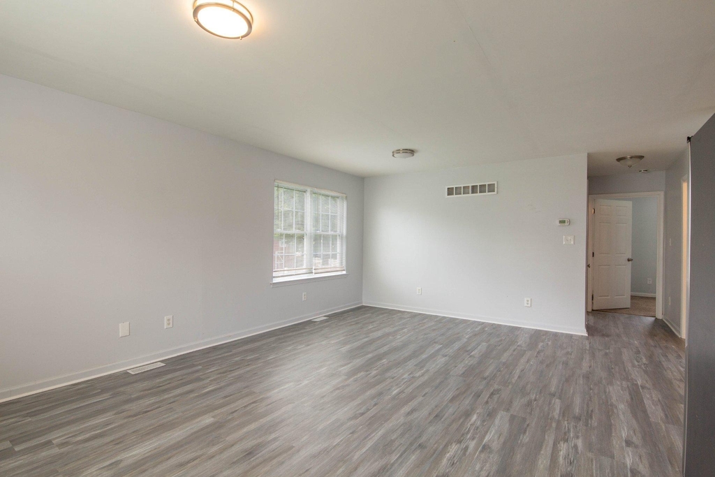 3908 Love Avenue - Photo 8