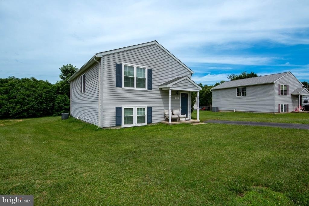 3908 Love Avenue - Photo 2