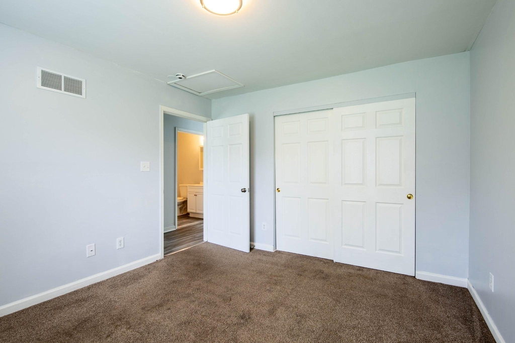 3908 Love Avenue - Photo 11