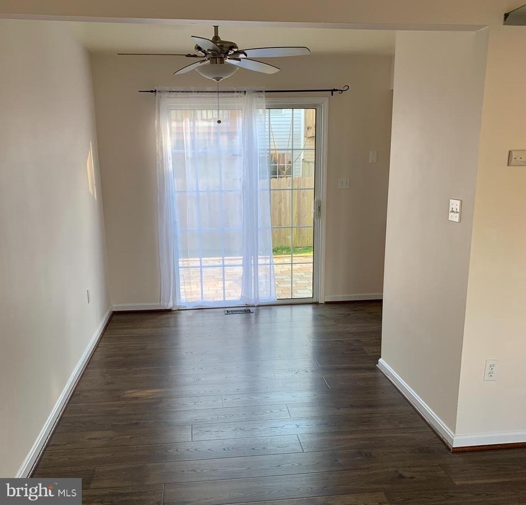 9528 Sea Gull Court - Photo 1