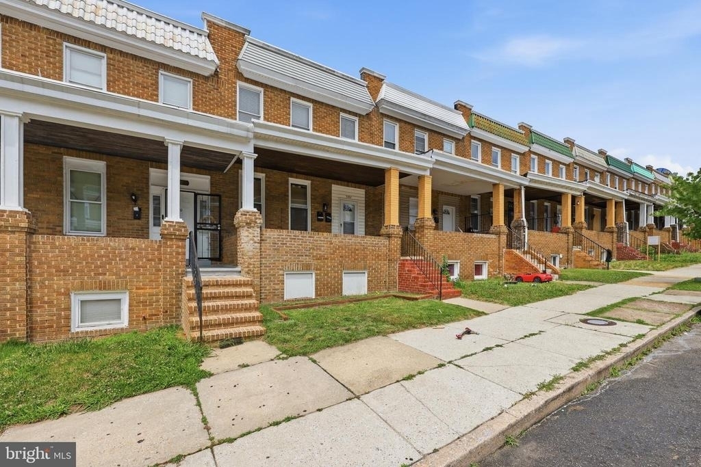 3202 Cliftmont Avenue - Photo 1