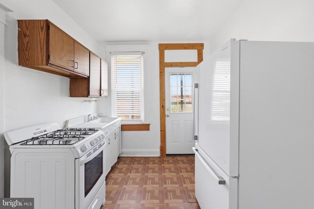 3202 Cliftmont Avenue - Photo 7