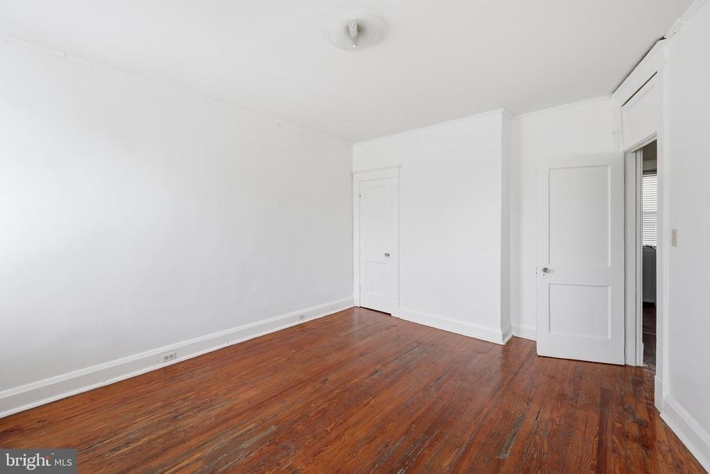 3202 Cliftmont Avenue - Photo 6
