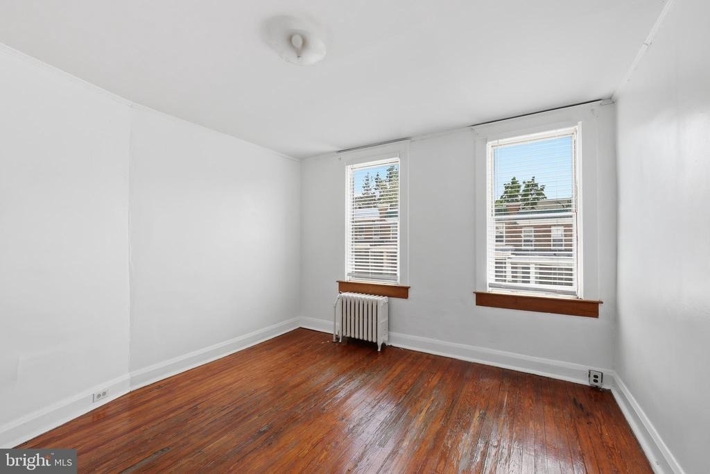 3202 Cliftmont Avenue - Photo 9