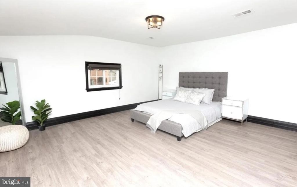 606 Cathedral Street - Photo 5