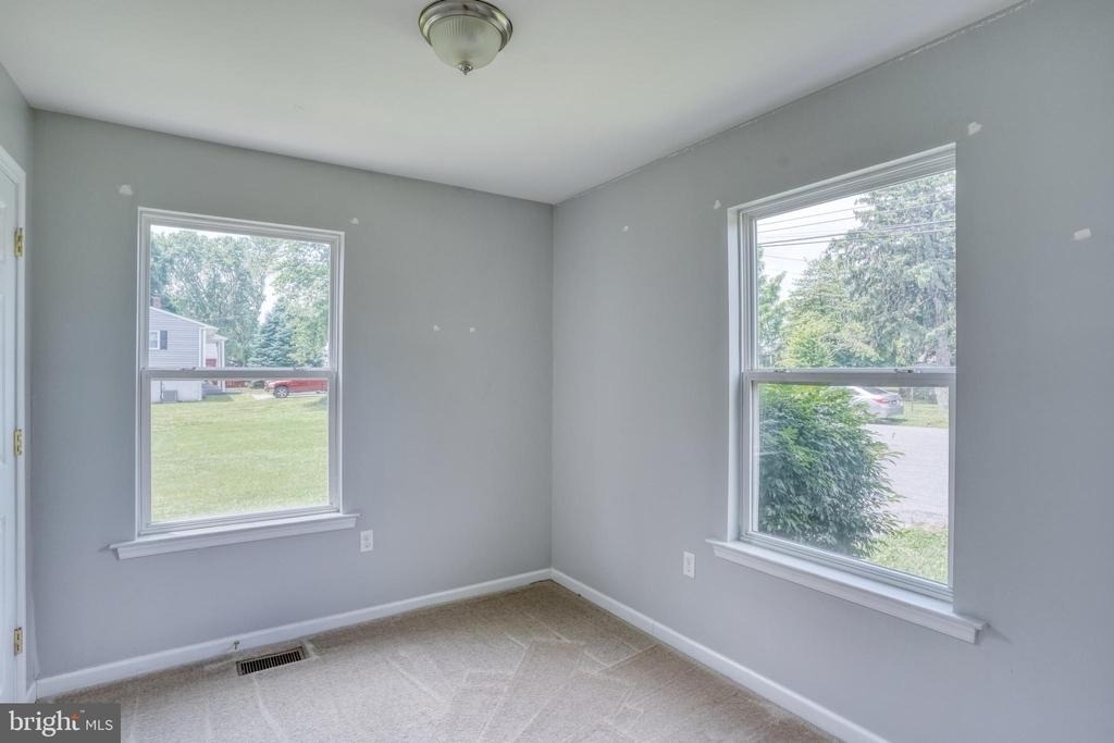203 Hamilton Street - Photo 13