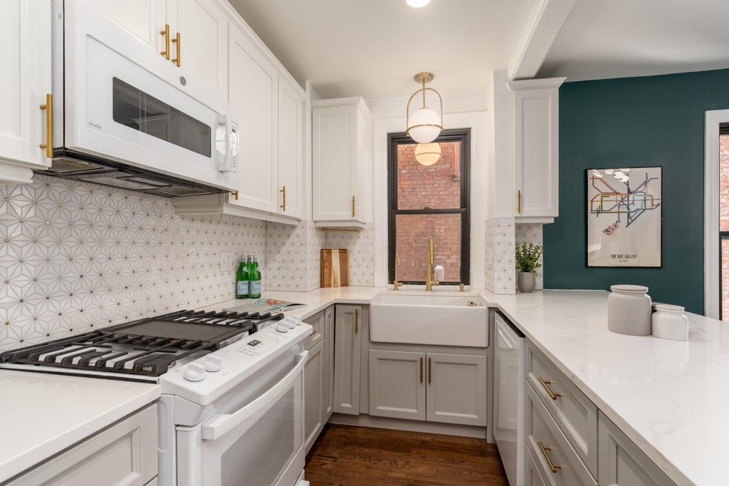 1915 16th Street Nw - Photo 3